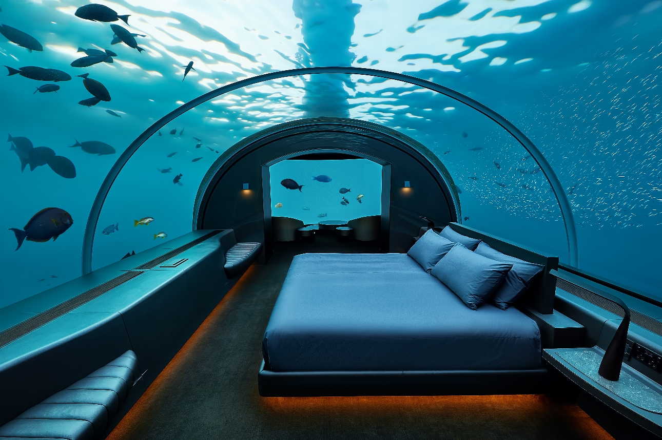 large bedroom suite underwater